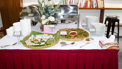 Tiệc buffet tại công ty ABSOLUTE SOFTWARE