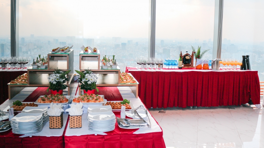 Tiệc Finger Food tại Compass Offices Việt Nam